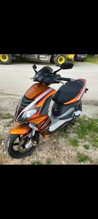 Piaggio nrg mc4 2011 carburație , răcire aer.
