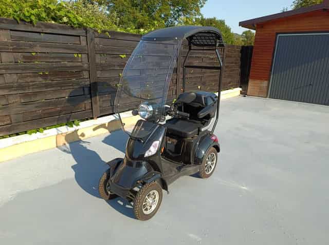 Scuter electric 4 roti - aproape nou