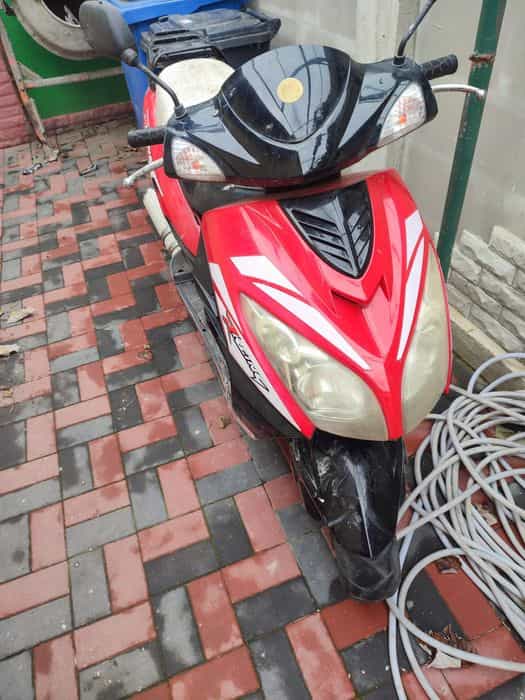 Vând scuter first bike 4 t