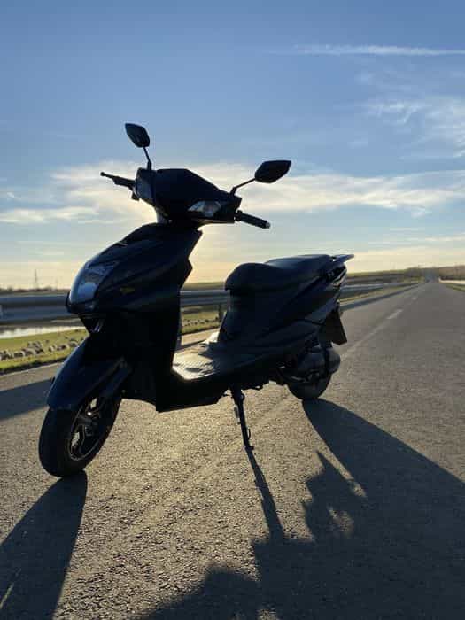 Vând scuter electric