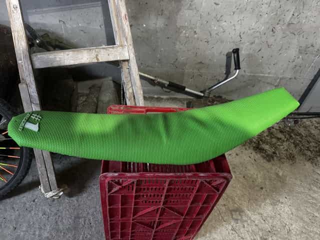 Scut sa scaun rezonator inaltatorghidon disc frana ktm exc sxf