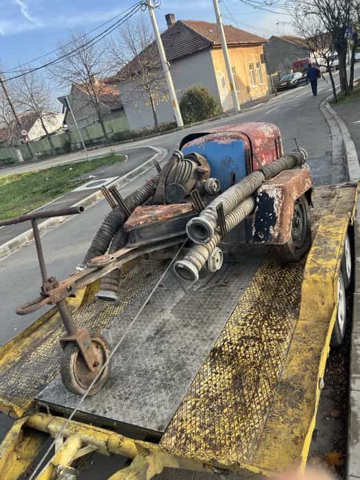 Pompama incendiu 19xx nu stiu anul dar e veche , motorul invarte