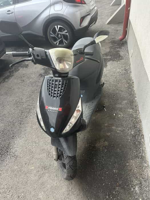 Vand scuter Piaggio Zip 2T 50cmc
