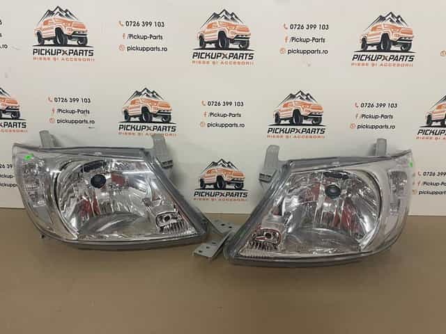 far , stanga / dreapta , toyota hilux 2009-2012