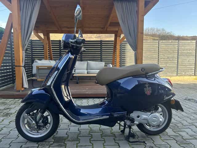 Vespa primavera 50