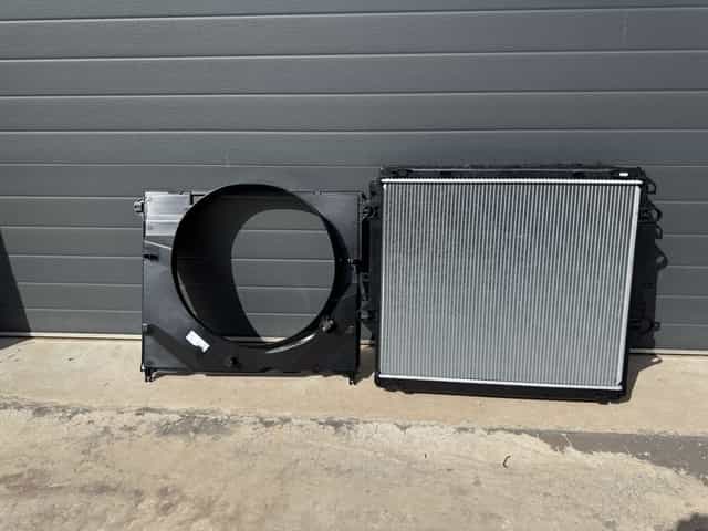 Radiator apa difuzor toyota hilux 2015-2024