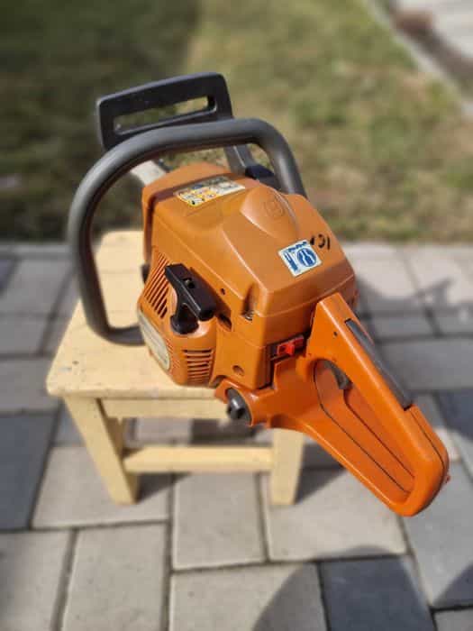 Drujbă Husqvarna 142. 2,2 HP