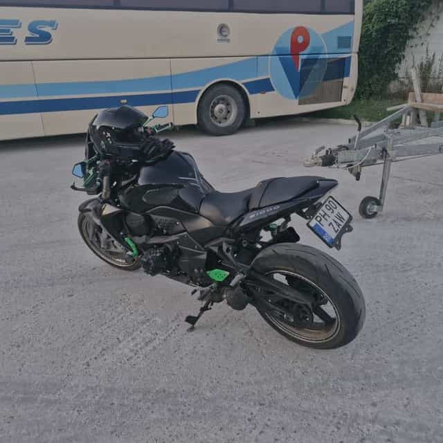 Kawasaki z1000 an 2008
