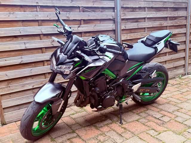 Kawasaki Z900 2025 - 125CP