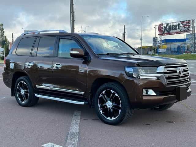 Toyota Land Cruiser j 200