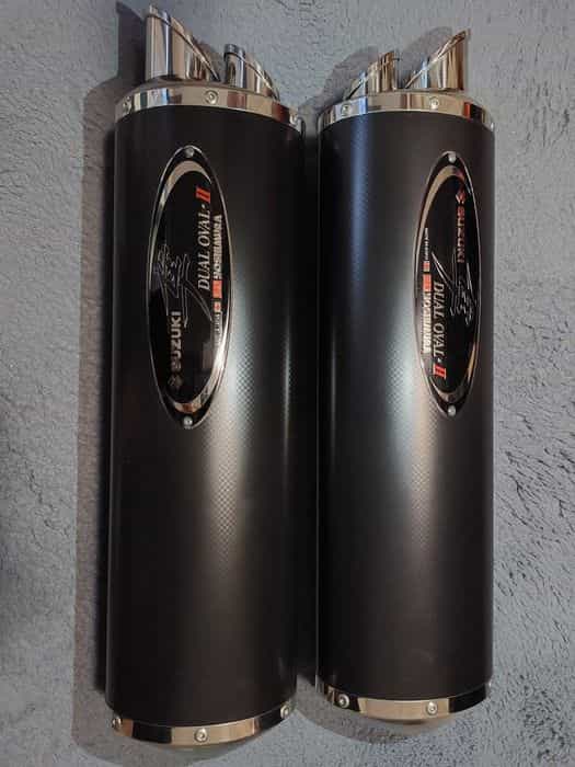 Vând tobe finale noi Yoshimura Suzuki Hayabusa