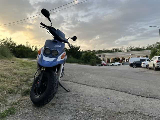 Vand Yamaha BWS 50 spy , IMPECABIL!!! Si Aprilia Scarabeo 150 cmc!