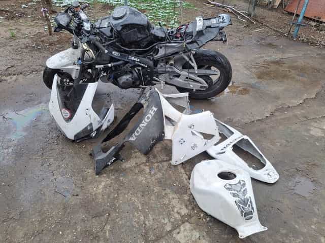 Piese honda cbr 600rr pc37/ 2004