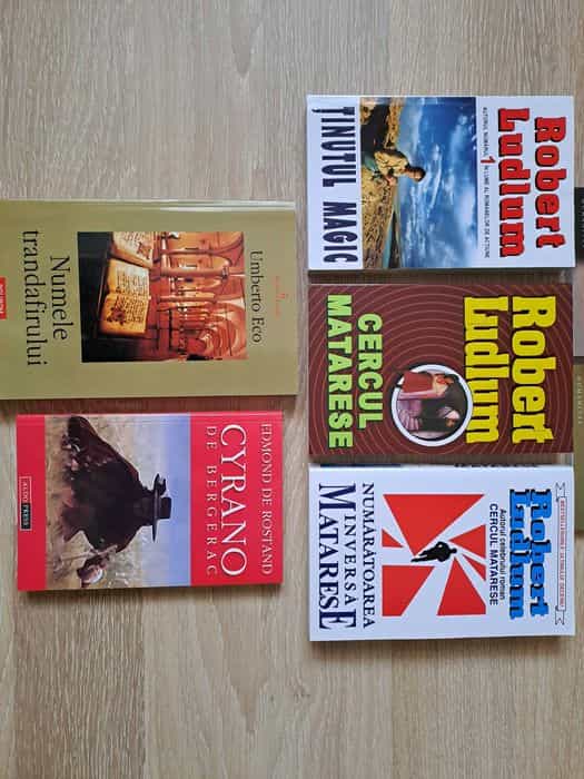 Lot 9 carti succese univ(Robert Ludlum)-si bonus 3 carti James Clavell