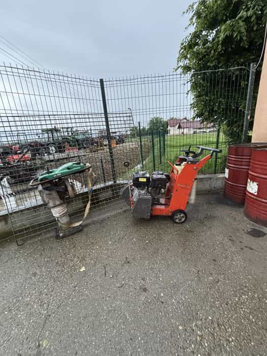 Masina de taiat asfalt beton  Husqvarna