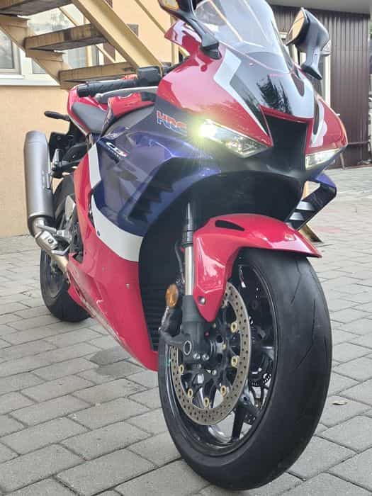 Honda Cbr 1000 RR-R Fireblade 8000 km