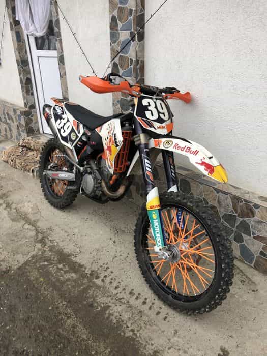 Cross KTM de 250 4t din 2008