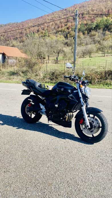 Yamaha Fz6 “Black Edition”