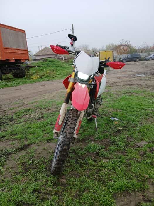 Vand Honda 125 4t Cross