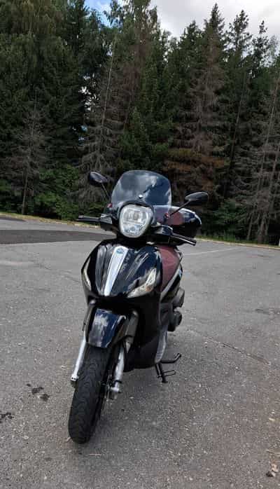 Piaggio Beverly 350, ABS, ASR