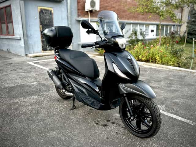 Piaggio Beverly 300 Deep Black + Accesorii
