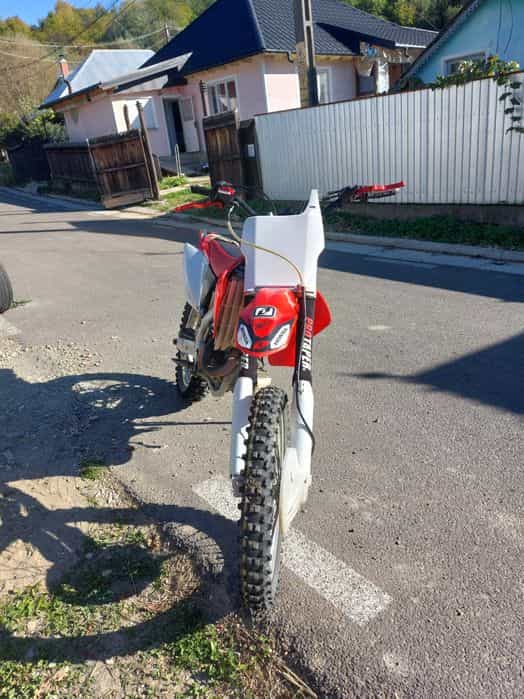 De vanzare cross honda crf 250R