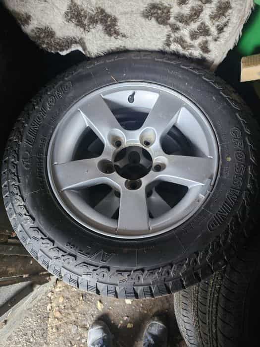 Roti Suzuki  jimny jante Anvelooe 205 70 R15