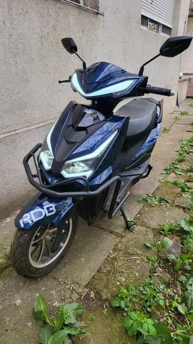 Scuter electric fara permis