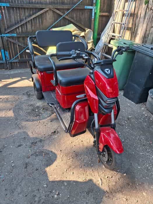 Vând Triciclu nouă