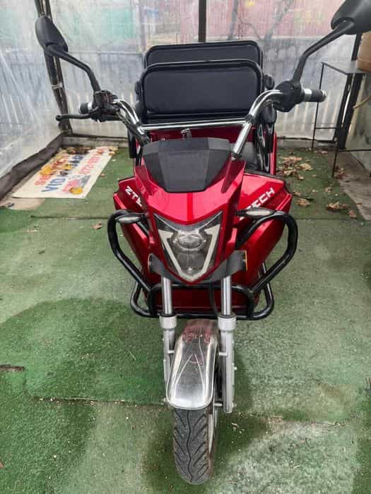 Vand triciclu electric