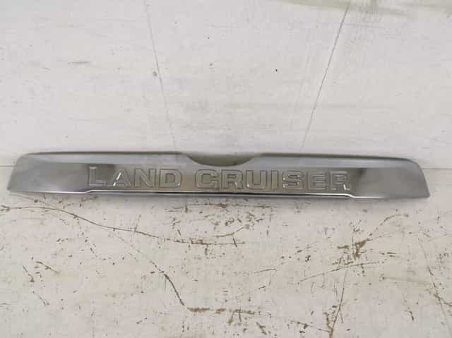 Ornament Crom Haion Toyota  Land Cruiser Prado J150 2009 2010 2011 201