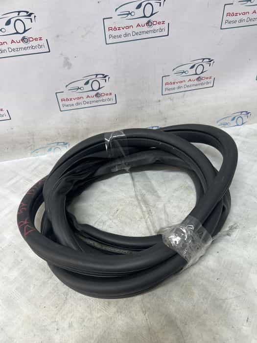 cheder usa dreapta spate land rover discovery - motorina 2017