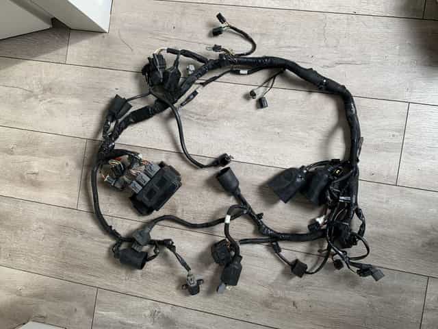 Diverse piese Kawasaki ZX6R 2013+