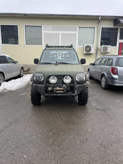 Bulbar suzuki jimny cu proiectoare , bara metalica si troliu