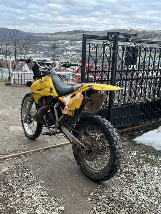 Suzuki rm 250cc 2t sau schimb  cu cross