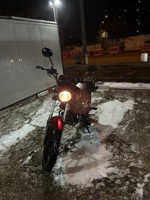 Moped barton , cutie manuala