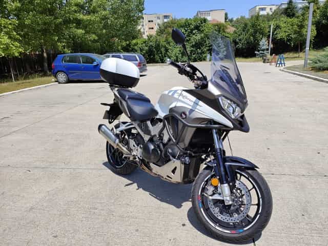 Vând honda VFR Crossrunner 800x