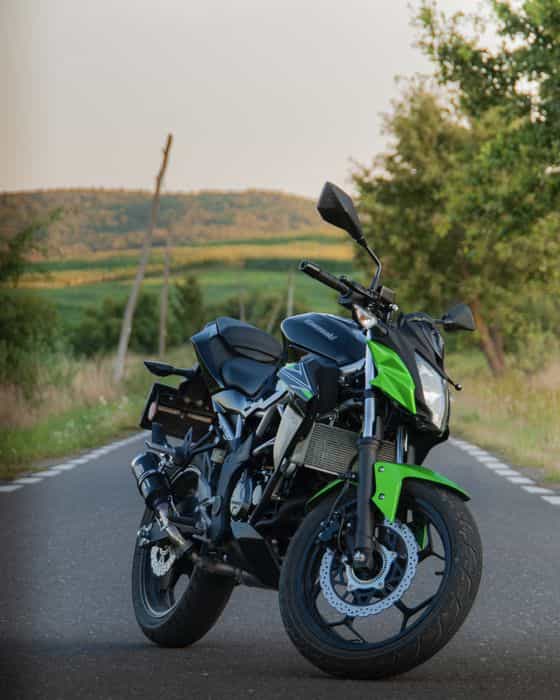 Disponibil kawasaki z125 2023