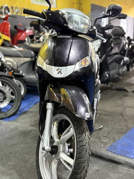 Vand scuter Peugeot Tweet