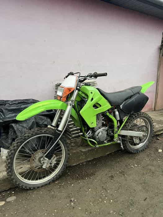 Kawasaki KLX 650 schimb - fierbe apa