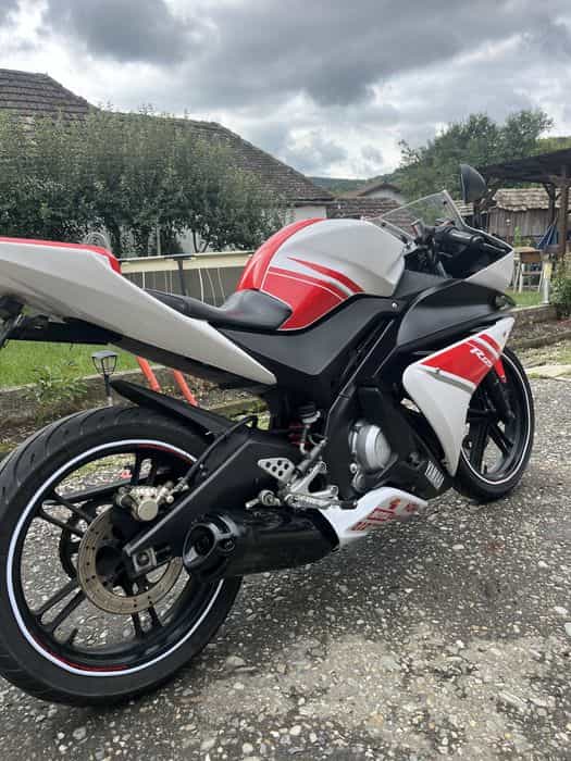 Yamaha yzf r125 SPECIAL MODEL World. GP. 60th Anniversary 2011