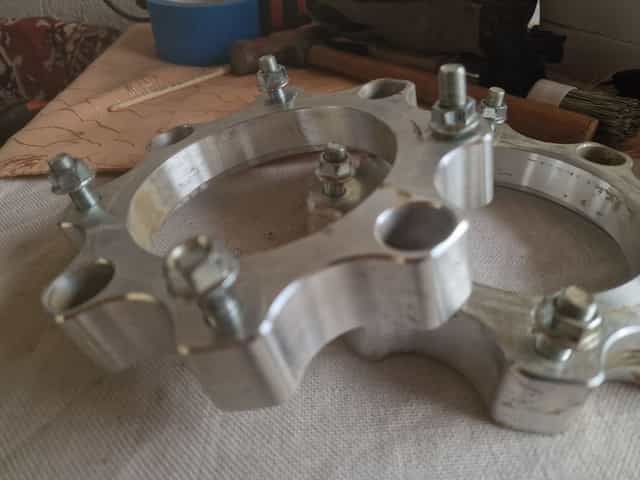 Vând distanțiere atv polaris