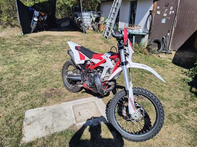 Vând Beta Xtrainer 2017