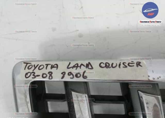 Grila centrala originala Toyota Land Cruiser J100 [facelift] 2003 2004