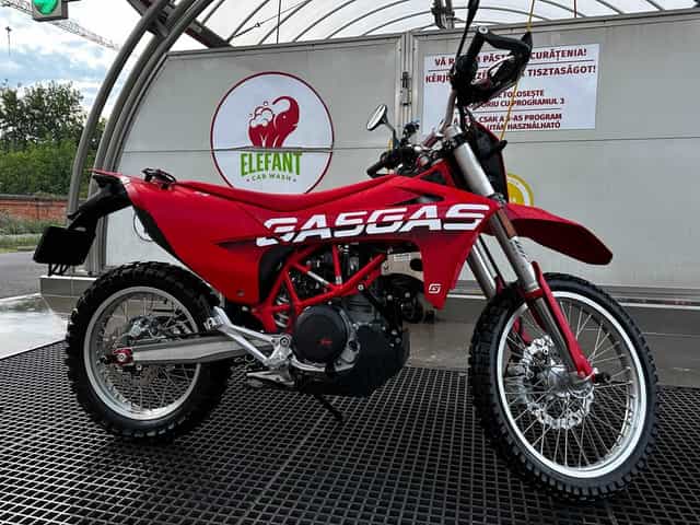 GASGAS ES700 - 2700km/ garantie 2026/ ktm 690/ husqvarna 701