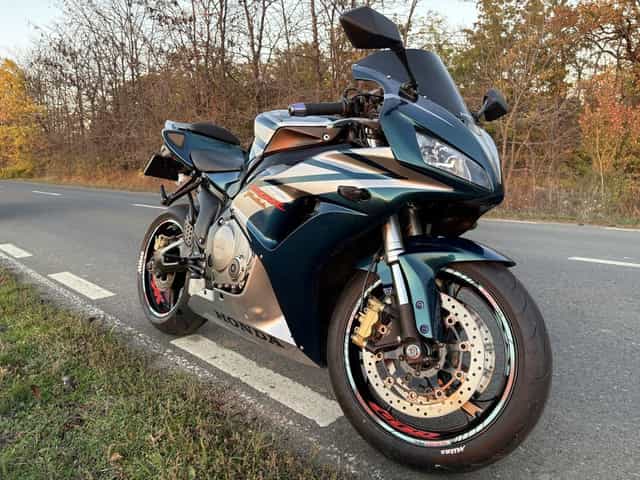 Honda cbr1000 rr sc57