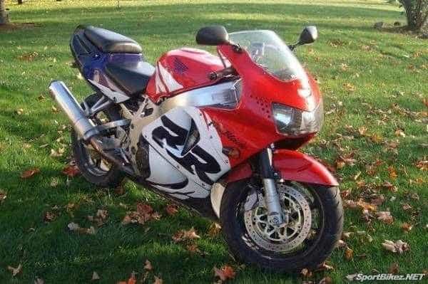 Far sei cadru bord Honda CBR919RR