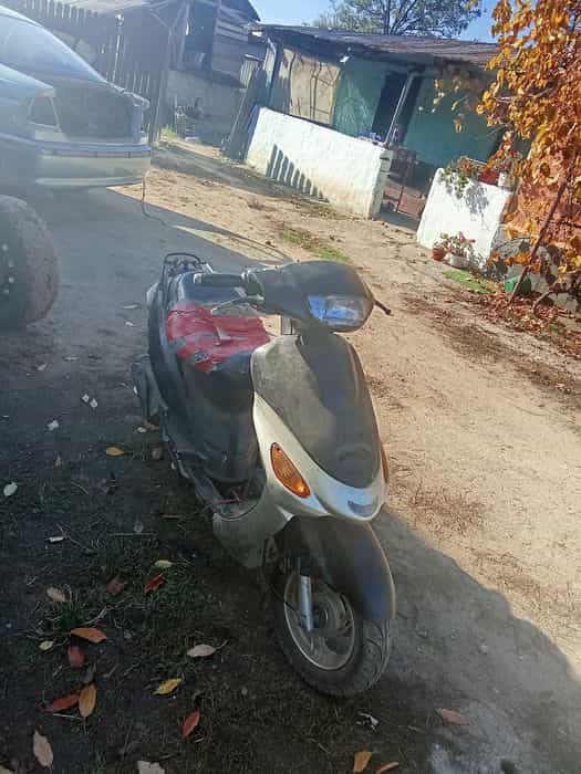 Vând Urgent scuter gy6 functional