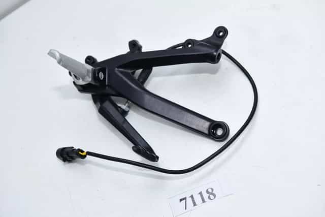 Suport scarita pilot  pedală dreapta frână Ducati Panigale V4 V4S