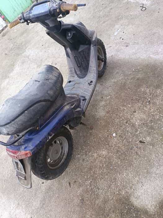 Vand sau schimb scuter